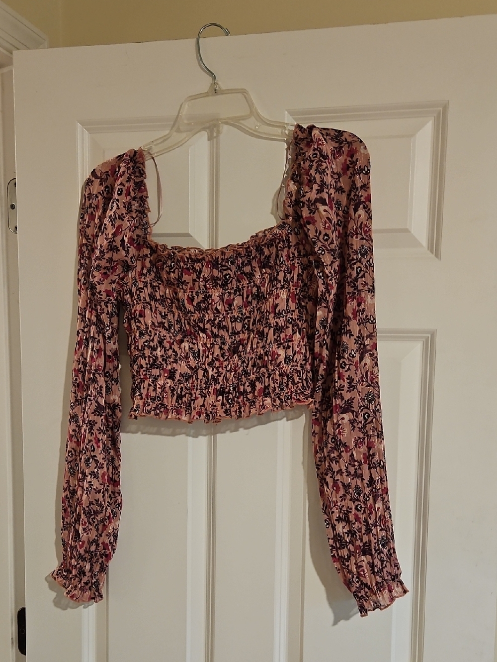 Socialite Pink Floral Smocked Long-Sleeve Crop Top